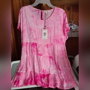 Andree size Large pink tie dyed top.